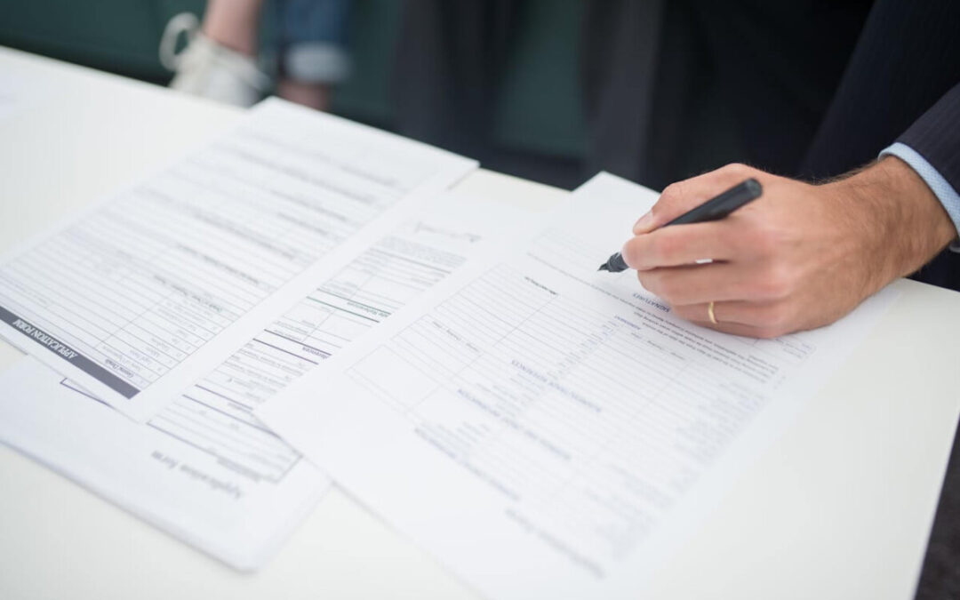 PEO vs EOR – Definition, Global Hiring & Compliance Differences