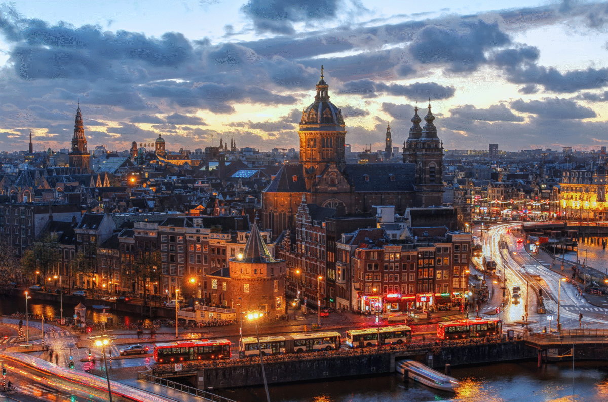 All You Need to Know About HR and Compliance in the Netherlands FI