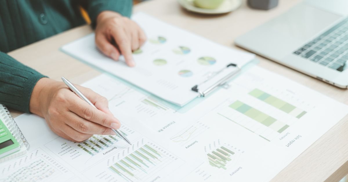 Corporate Sustainability Reporting Trends & Guide FI