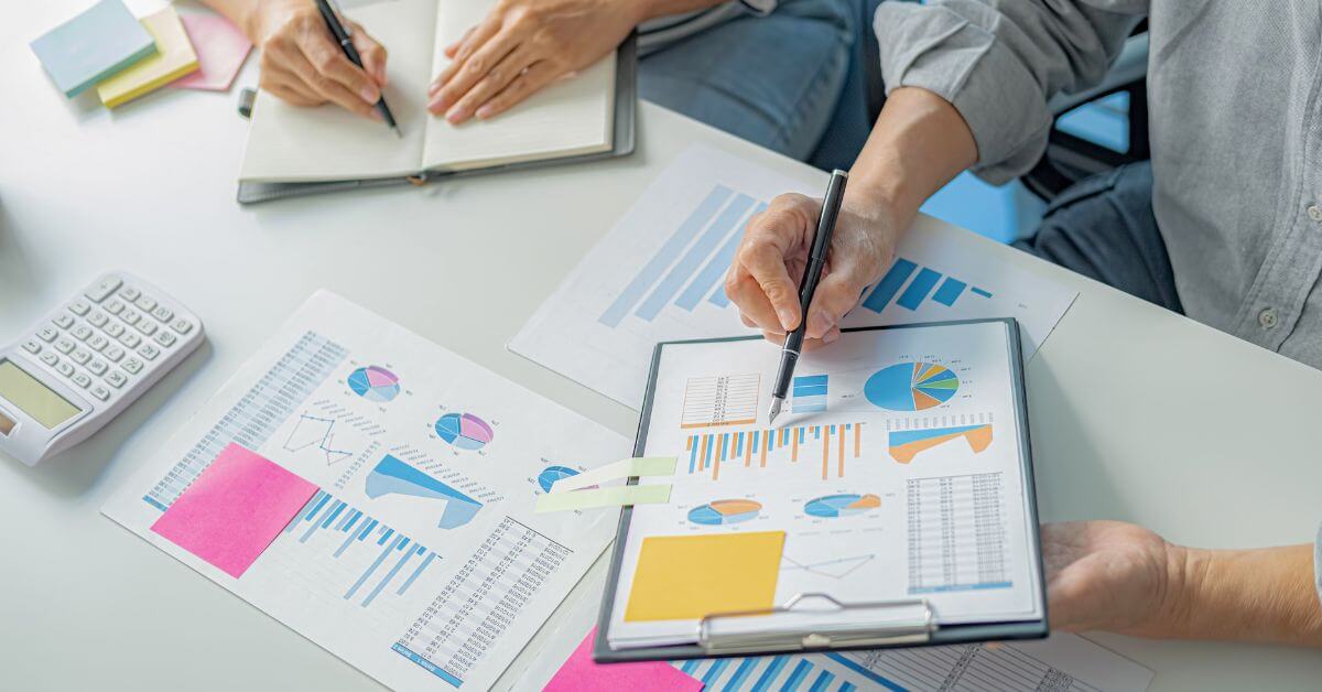 When to Switch from an EOR to an Entity – Guide to Scaling in 2026 FI When to Switch from an EOR to an Entity – Guide to Scaling in 2026 FI